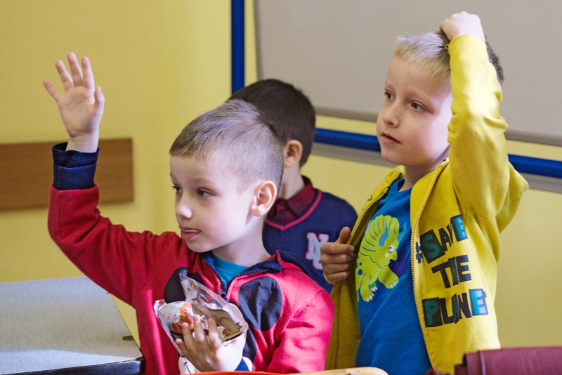 ZDJĘCIA Z "SZUKANIA WIELKANOCNEGO JAJKA"