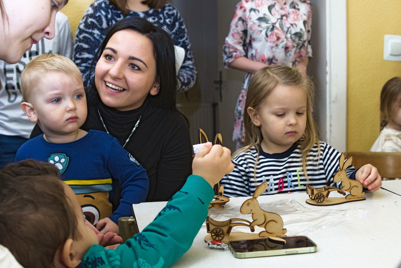 ZDJĘCIA Z "SZUKANIA WIELKANOCNEGO JAJKA"