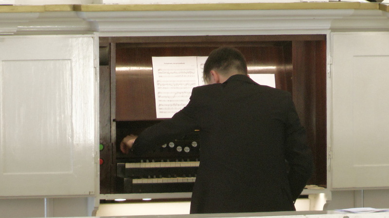 RELACJA Z KONCERTU ORGANOWEGO