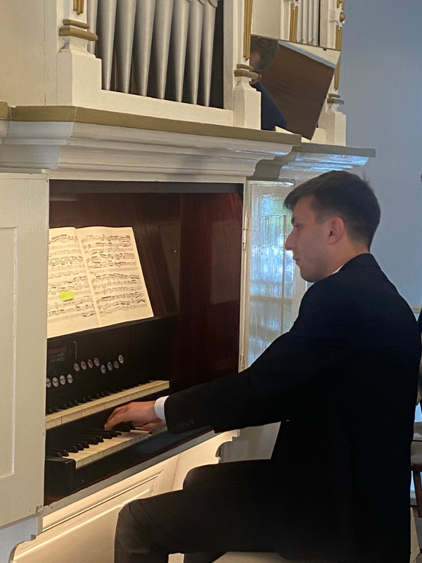 RELACJA Z KONCERTU ORGANOWEGO