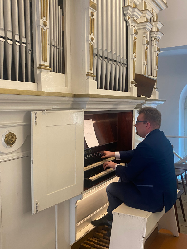 RELACJA Z KONCERTU ORGANOWEGO