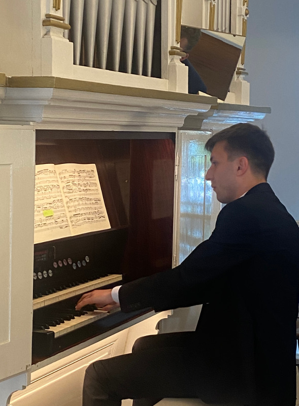 RELACJA Z KONCERTU ORGANOWEGO