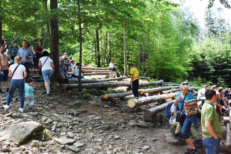 NABOŻEŃSTWO "PRZY KAMIENIU" NA RÓWNICY