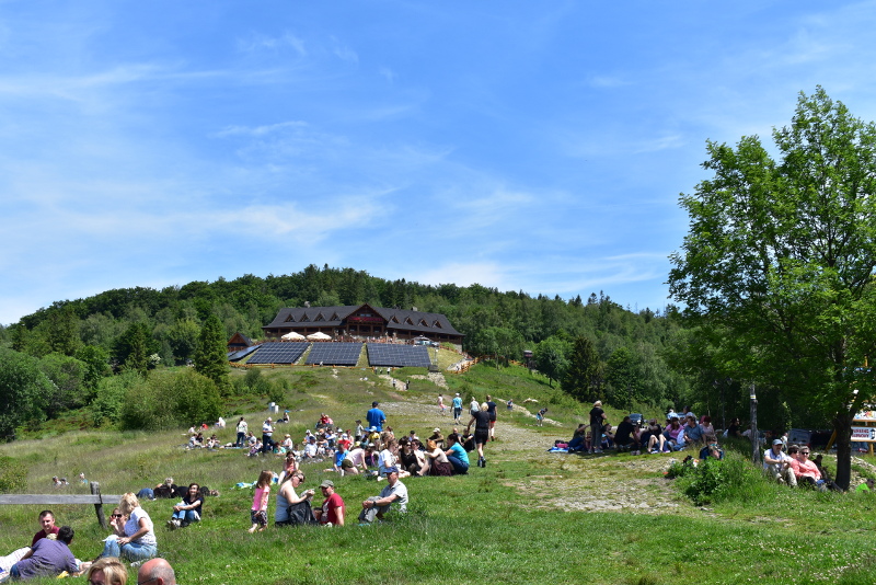 NABOŻEŃSTWO "PRZY KAMIENIU" NA RÓWNICY