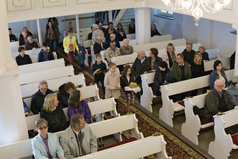 PREZENT POD CHOINKĘ