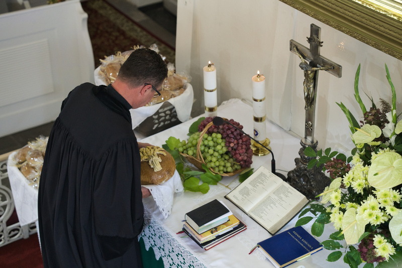 PREZENT POD CHOINKĘ