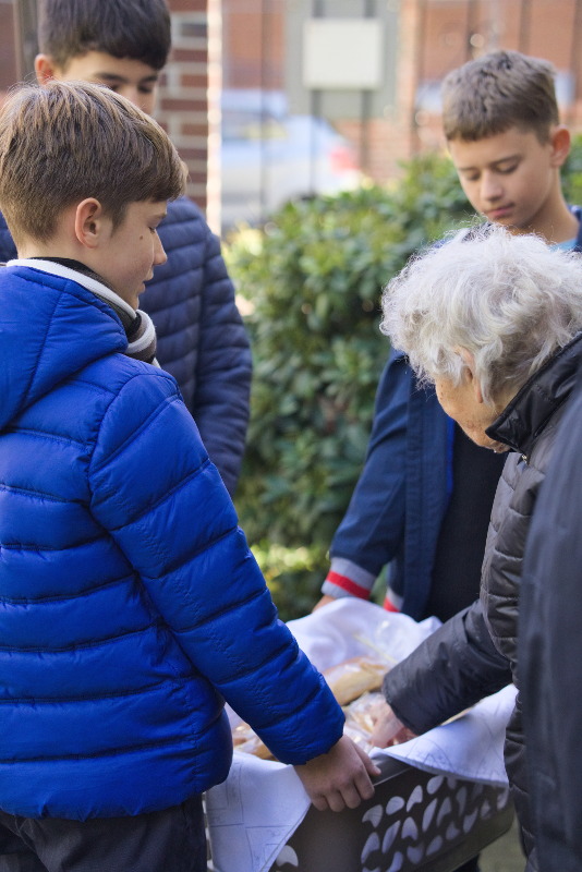 PREZENT POD CHOINKĘ