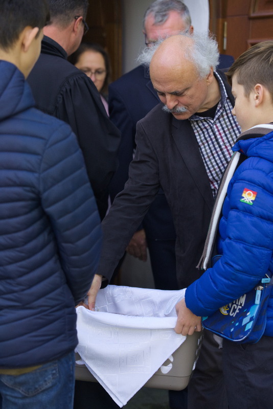 PREZENT POD CHOINKĘ