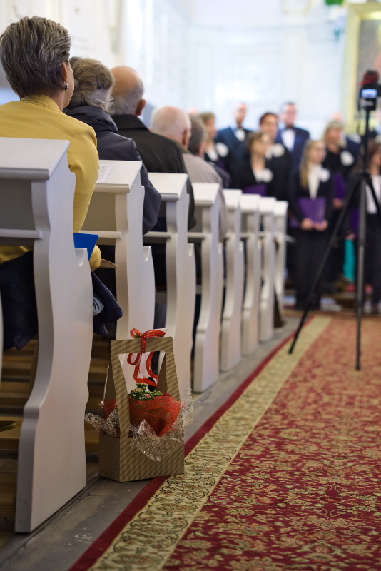 FOTORELACJA z 15-lecia CHÓRU CANTO DEO i 50-lecia PRACY DYRYGENCKIEJ P. ADELAJDY ROMAŃSKIEJ