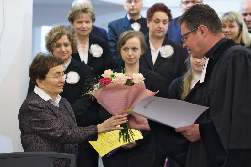 FOTORELACJA z 15-lecia CHÓRU CANTO DEO i 50-lecia PRACY DYRYGENCKIEJ P. ADELAJDY ROMAŃSKIEJ