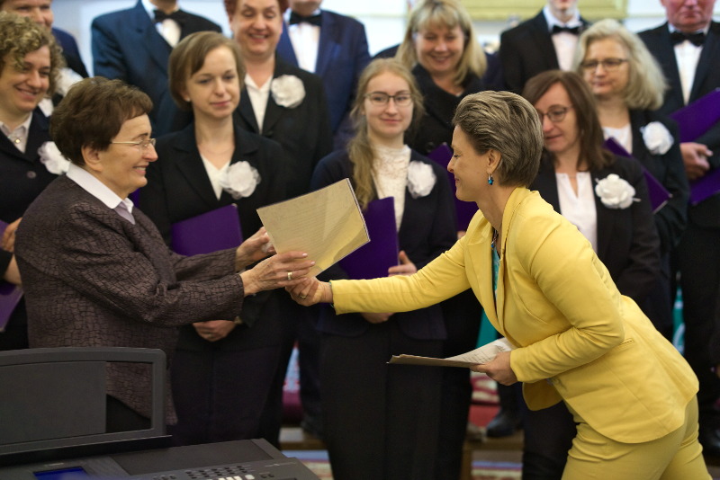 FOTORELACJA z 15-lecia CHÓRU CANTO DEO i 50-lecia PRACY DYRYGENCKIEJ P. ADELAJDY ROMAŃSKIEJ