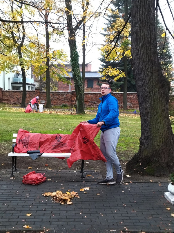 PODZIĘKOWANIE ZA UPRZĄTNIĘCIE LIŚCI